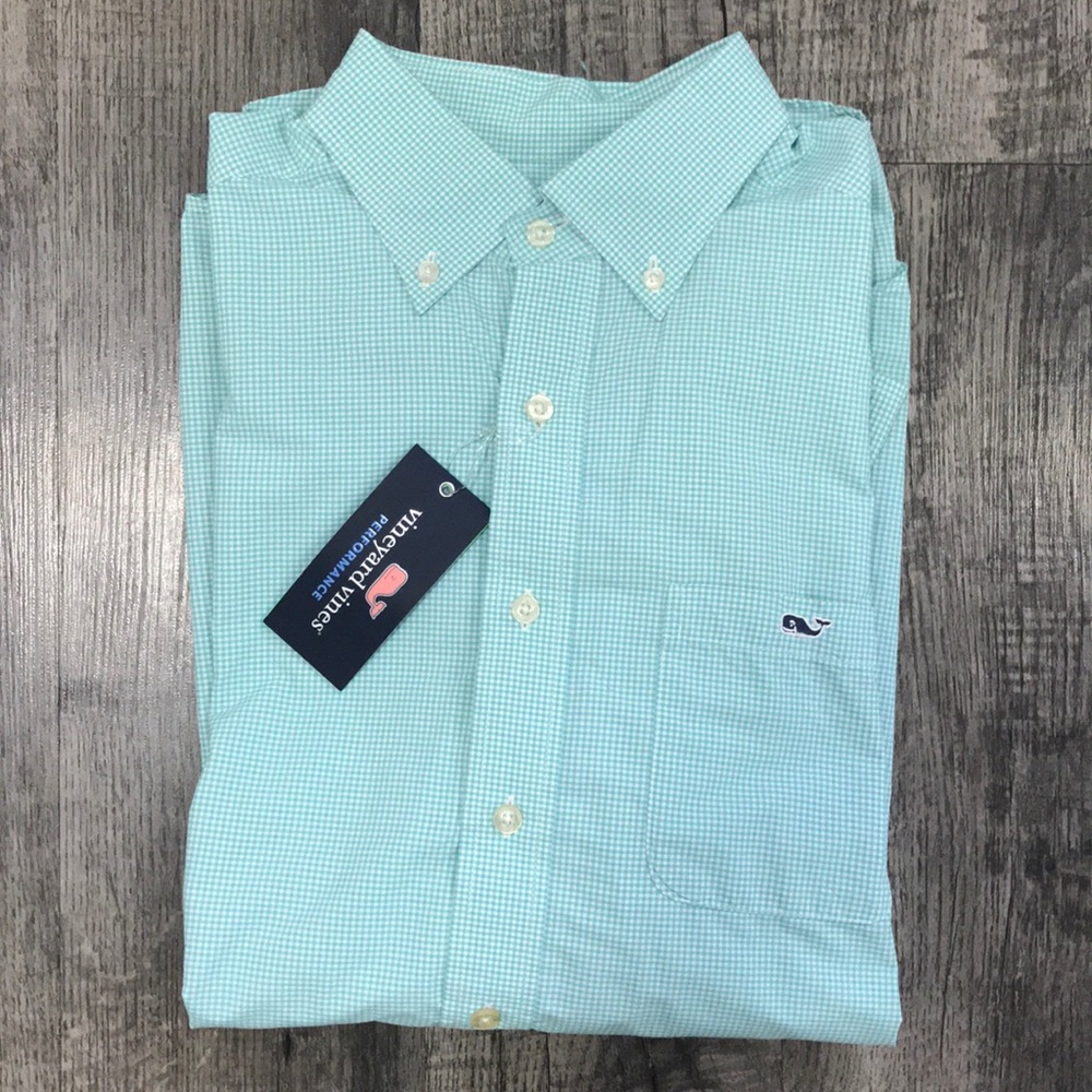 NWT Vineyard Vines performance button down shirt